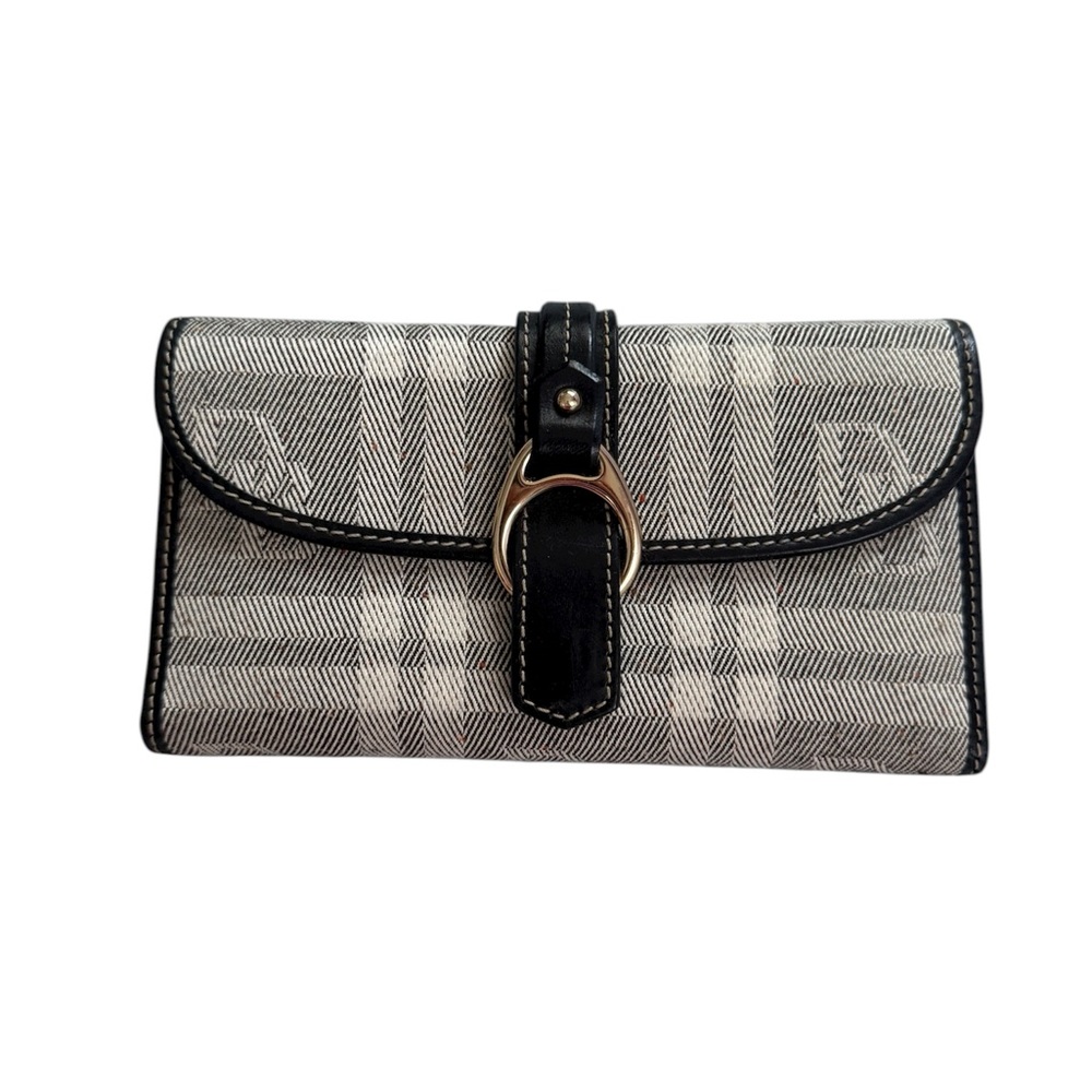 Dooney & Bourke Black and Cream Herringbone Wallet
